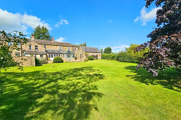 4 Bedroom Semi-Detached House To Rent In Wetherby Road, Sicklinghall, LS22