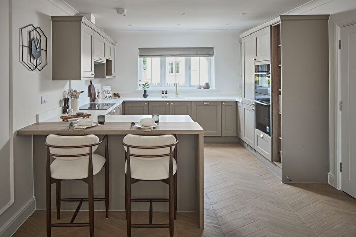 5 Bedroom Detached House For Sale In Hermitage Lane, Maidstone, ME16