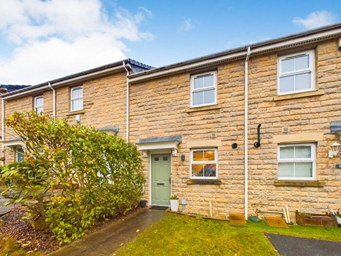 2 Bedroom Terraced House For Sale In Tundra Grove, Bingley, BD16