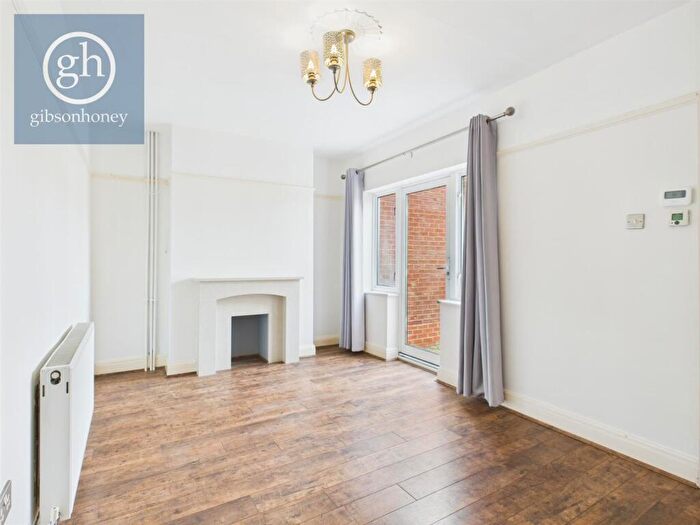 2 Bedroom House To Rent In Exmouth Road, Ruislip, Middlesex, HA4