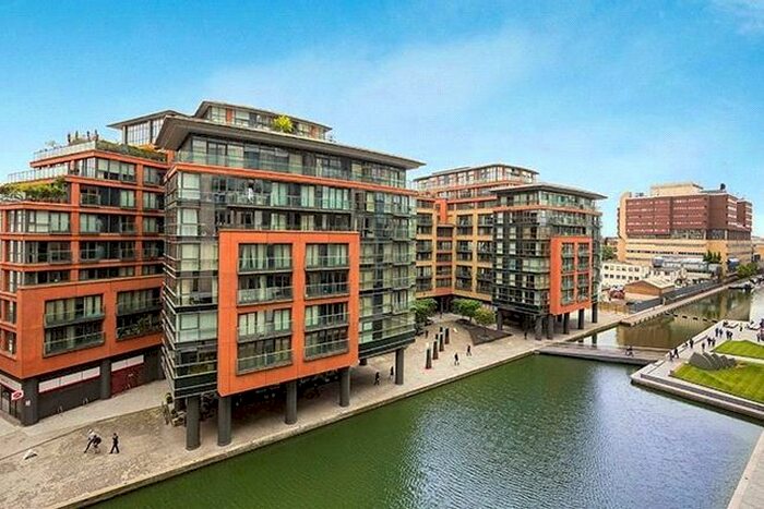 3 Bedroom Flat To Rent In Merchant Square East, London, W2