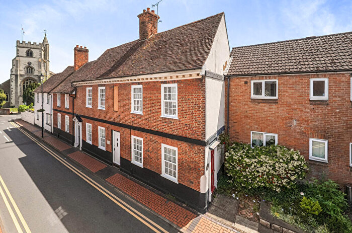 3 Bedroom Semi-Detached House For Sale In Rose Street, Wokingham, Berkshire, RG40