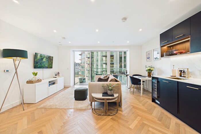 1 Bedroom Flat For Sale In Clement Apartments, Brigadier Walk, London, SE18