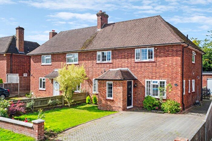 3 Bedroom Semi Detached House For Sale In Garvin Avenue, Beaconsfield, Buckinghamshire, HP9