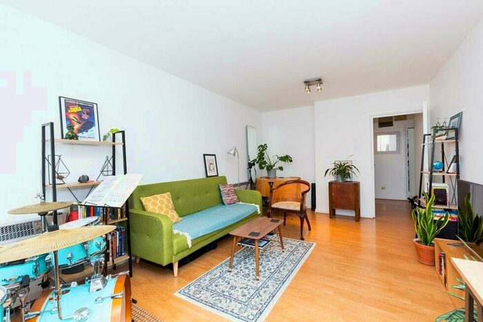 1 Bedroom Flat To Rent In Mill Row, Haggerston, N1