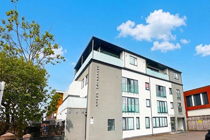 2 Bedroom Flat For Sale In Queensway, Poynton, SK12