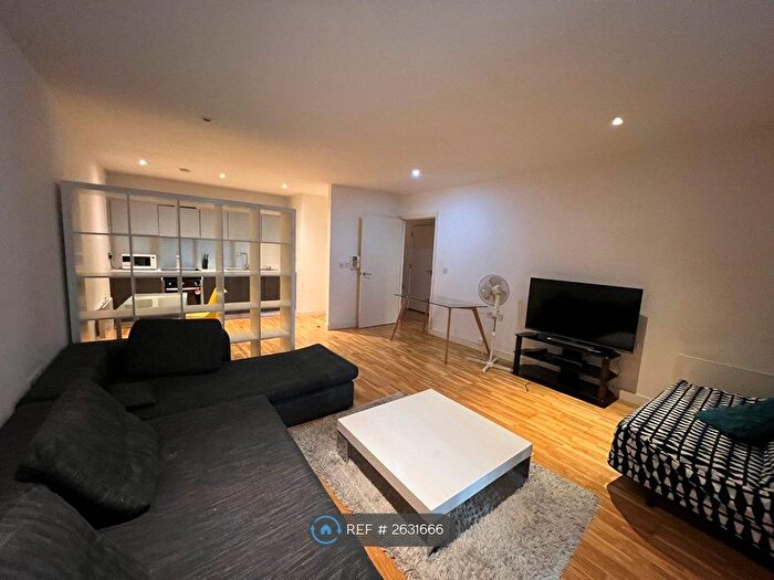 1 Bedroom Flat To Rent In Piccadilly Place, Manchester, M1
