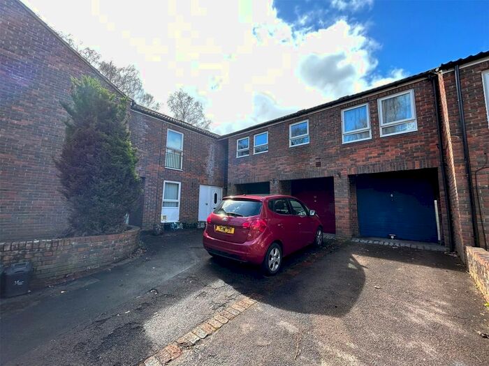 1 Bedroom Maisonette To Rent In Jevington, Bracknell, Berkshire, RG12