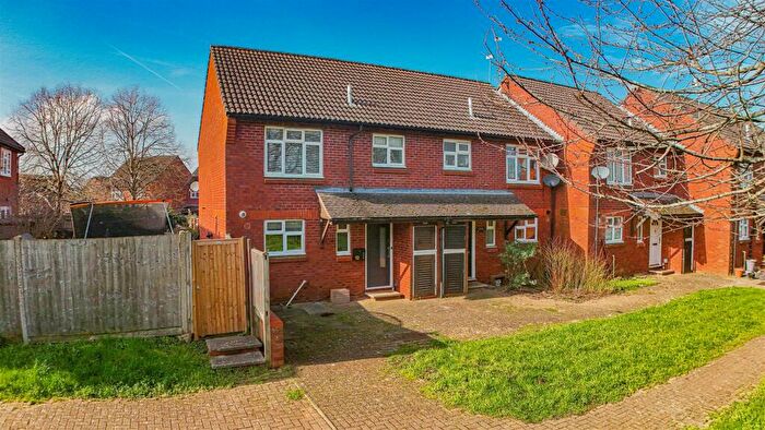 3 Bedroom End Of Terrace House For Sale In Broadcroft, Hemel Hempstead, HP2