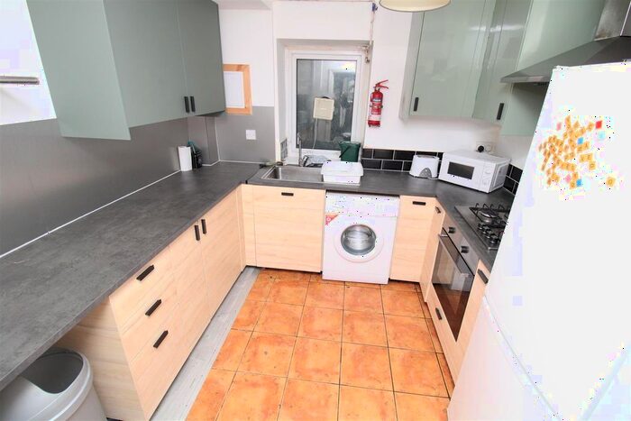 4 Bedroom Terraced House To Rent In Laura Street, Treforest, Pontypridd, CF37