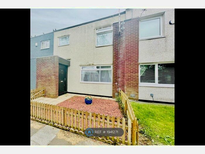 3 Bedroom Terraced House To Rent In Milton Square, Gateshead, NE8