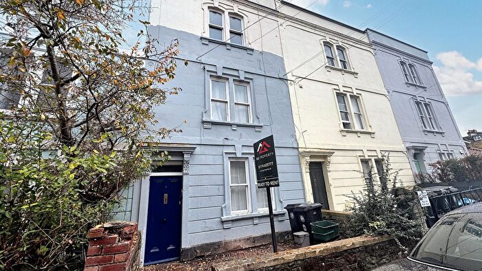 2 Bedroom Flat To Rent In Roslyn Road, Bristol, BS6