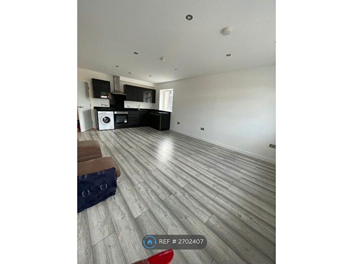 Studio To Rent In Blackfen Road, Sidcup, DA15