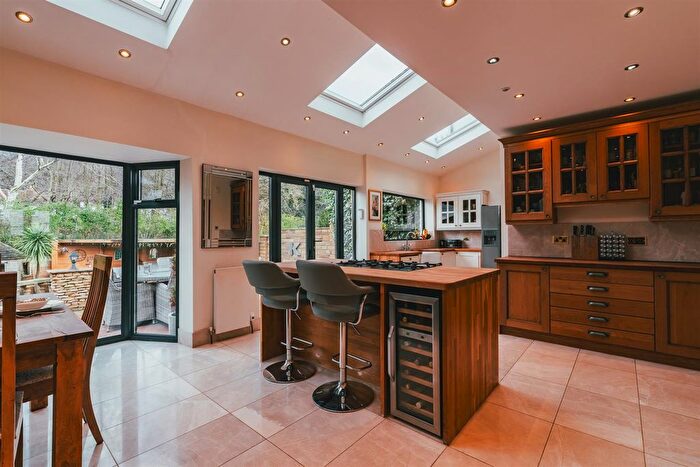 3 Bedroom Detached House For Sale In Bocking Lane, Sheffield, S8