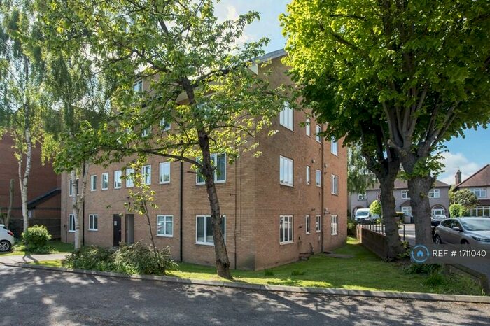 1 Bedroom Flat To Rent In Acacia House, New Malden, KT3