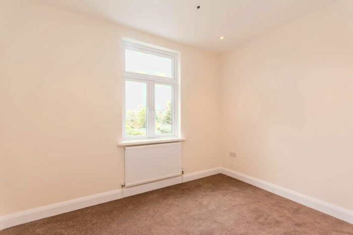 1 Bedroom Flat To Rent In Cricklewood Broadway, Cricklewood, London, NW2