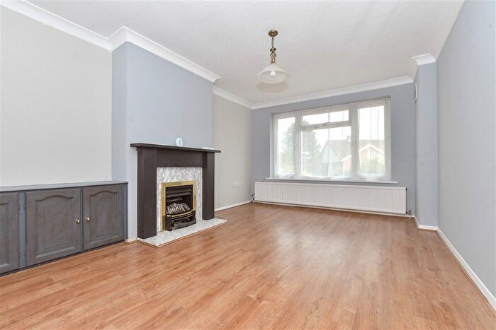 3 Bedroom Semi-Detached Bungalow For Sale In Glebe Close, St Margarets-At-Cliffe, Dover, Kent, CT15