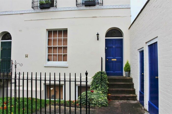 1 Bedroom Flat To Rent In Brunswick Square, Gloucester GL1