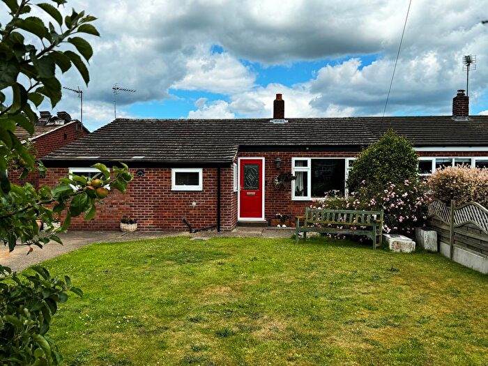 4 Bedroom Semi-Detached Bungalow For Sale In Brocklebank Close, Bassingham, LN5