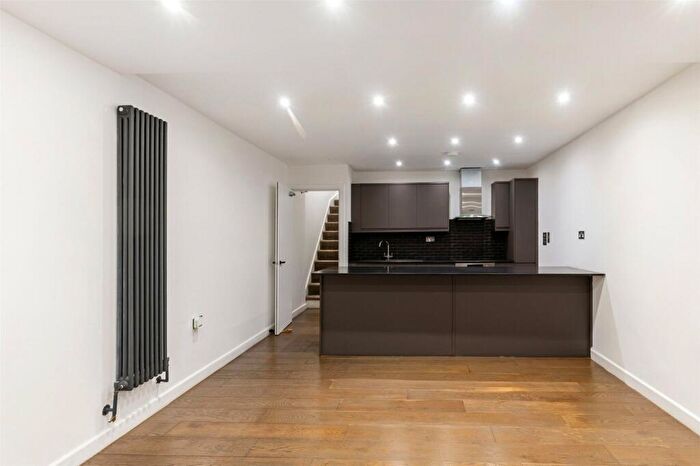 1 Bedroom Flat To Rent In Bethnal Green Road, Shoreditch, London, E2