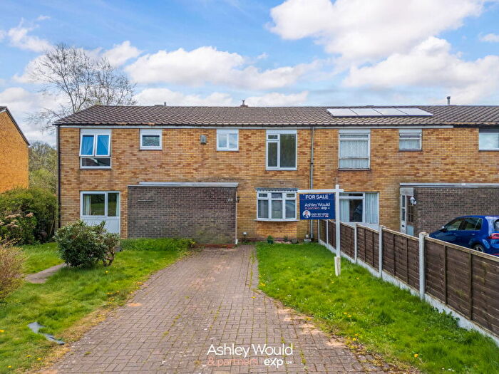 2 Bedroom Terraced House For Sale In Kitswell Gardens, Birmingham, B32