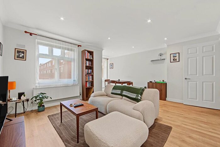 1 Bedroom Apartment To Rent In Matthias Road, London, N16