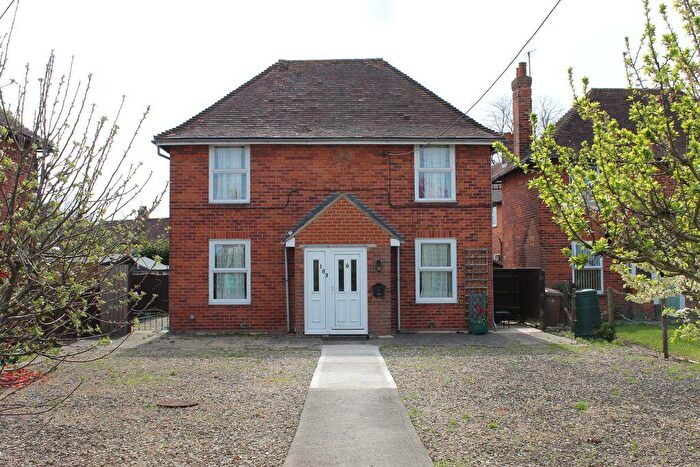 3 Bedroom Detached House To Rent In Spacious Bed House, OX11