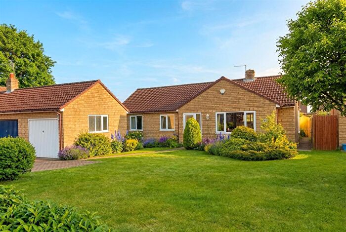 3 Bedroom Bungalow For Sale In Green Man Road, Navenby, Lincoln, LN5