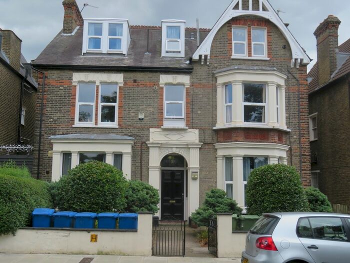2 Bedroom Flat To Rent In Colyton Road, Dulwich, SE22