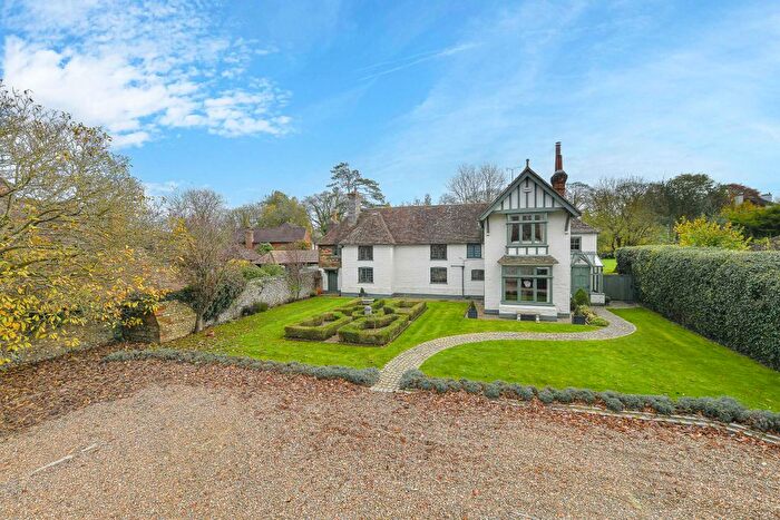 6 Bedroom Detached House For Sale In Station Road, Charing, TN27