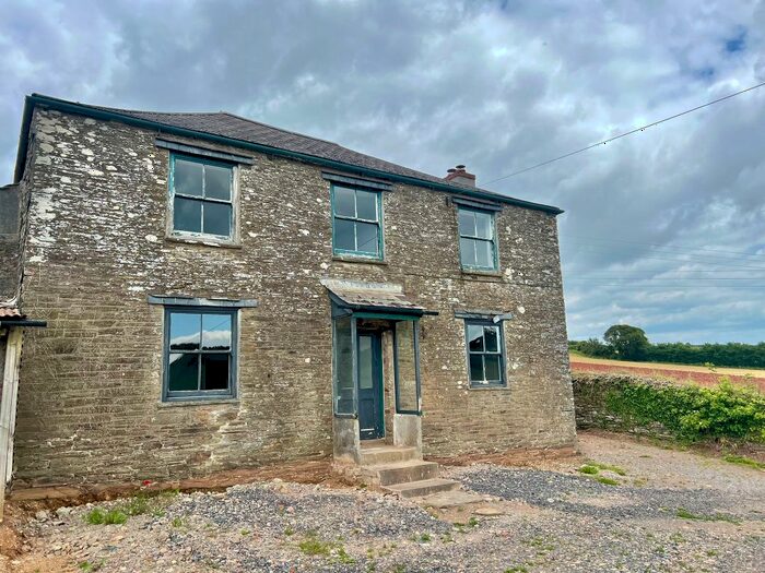 3 Bedroom Flat To Rent In Frogmore, Kingsbridge, TQ7