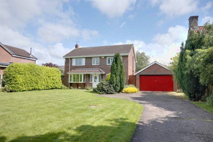 4 Bedroom Detached House For Sale In Melton Old Road, Melton, North Ferriby, HU14