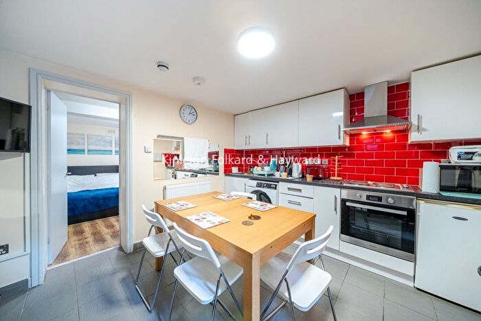 1 Bedroom Flat To Rent In Corbyn Street, London, N4