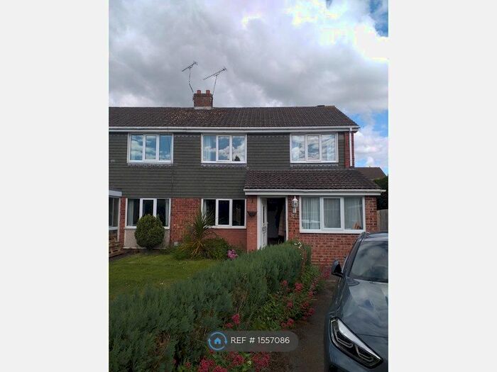 3 Bedroom Semi-Detached House To Rent In Cowhey Close, Chester, CH4