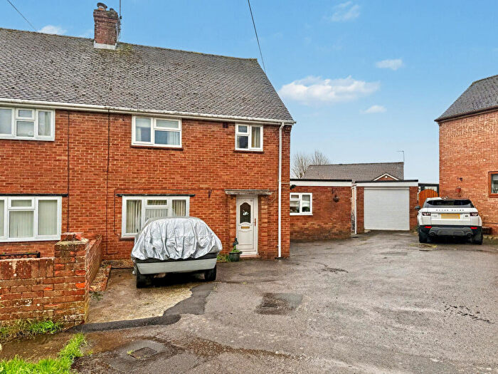 3 Bedroom Semi Detached House For Sale In Milford Road, Yeovil, Somerset, BA21