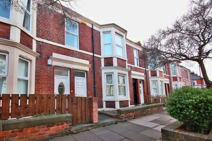 3 Bedroom Flat To Rent In Doncaster Road, Newcastle Upon Tyne, NE2