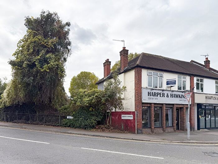 1 Bedroom Flat For Sale In Station Approach, Hampton, TW12