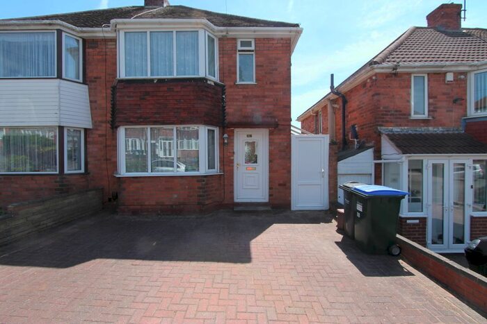 3 Bedroom Semi-Detached House To Rent In Jayshaw Road, Great Barr, Birmingham, B43