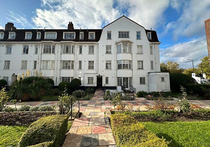 1 Bedroom Flat For Sale In Flat Wavertree Court, Streatham Hill, Streatham, London, SW2