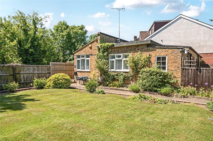 2 Bedroom Bungalow For Sale In Eaton Rise, London, W5