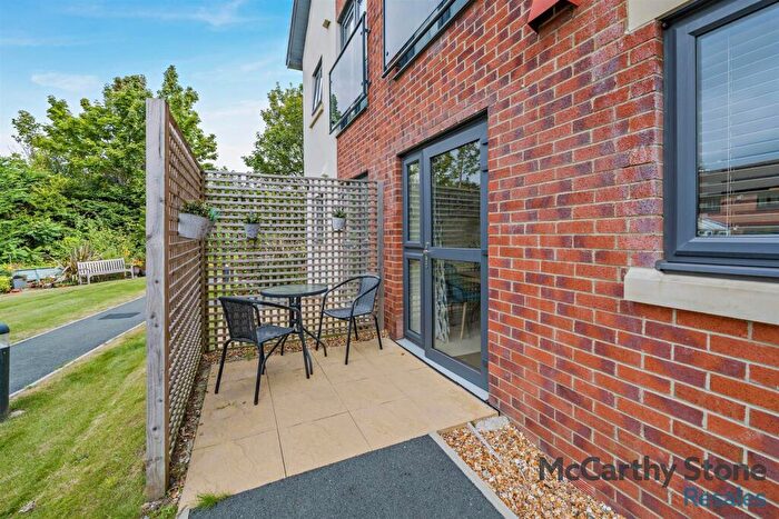 1 Bedroom Apartment For Sale In Balshaw Court Burlington Gardens Leyland, PR25