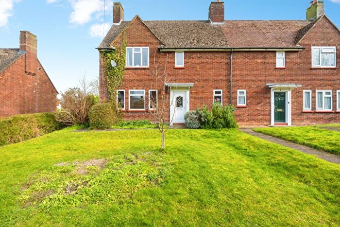 3 Bedroom Semi Detached House For Sale In Colet Road, Wendover, Aylesbury, HP22