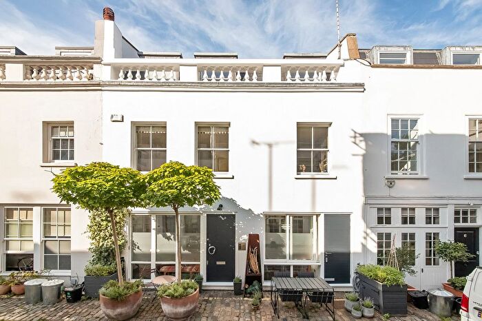 4 Bedroom Mews For Sale In Sussex Mews West, Paddington, London, W2