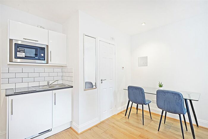 1 Bedroom Flat To Rent In Stanwick Road, West Kensington, W14