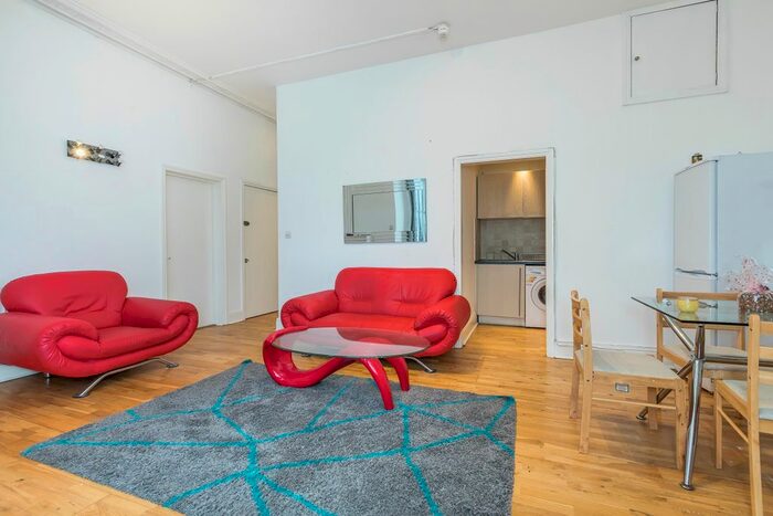 1 Bedroom Flat To Rent In Redcliffe Gardens, London, SW10