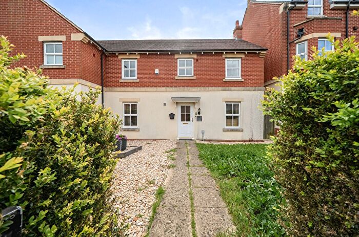 3 Bedroom Semi-Detached House For Sale In Pioneer Road, Swindon, Wiltshire, SN25