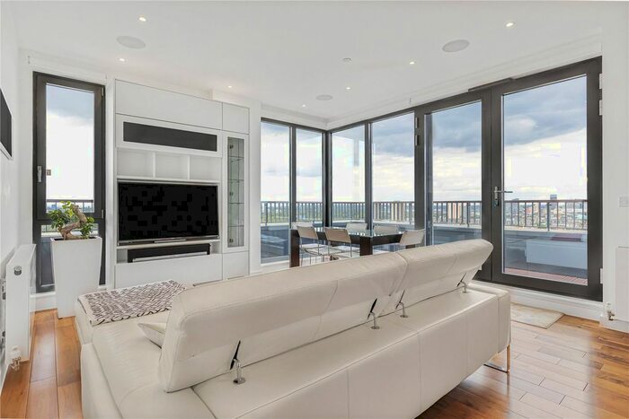 1 Bedroom Flat To Rent In Cadmium Square, Bethnal Green, London, E2