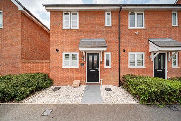 2 Bedroom End Of Terrace House For Sale In Cricket Marsh Walk, Gravesend, Kent, DA12