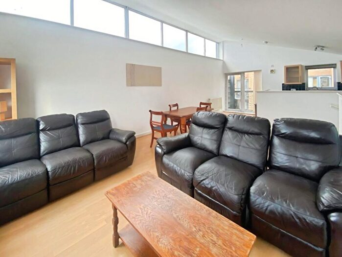 3 Bedroom Terraced House To Rent In Peregrine Street, Hulme, Manchester, M15