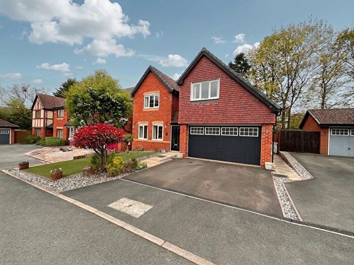 4 Bedroom Detached House For Sale In Hornbeam Close, Crewe, CW2